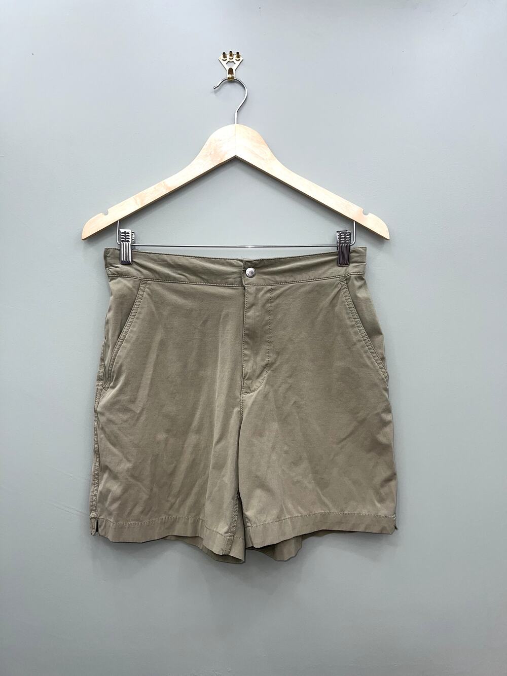 Buck Mason 6" Deck Shorts Olive Green Drawstring Hybrid Shorts Size 30